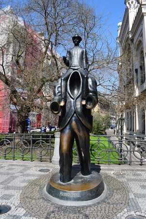 Statue de Kafka à Prague